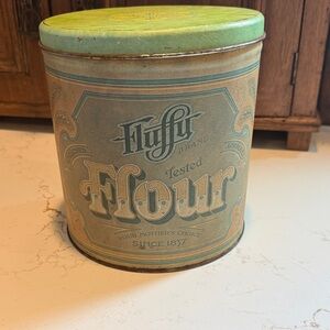 fluff Brand Flour Tin - Green and Brown